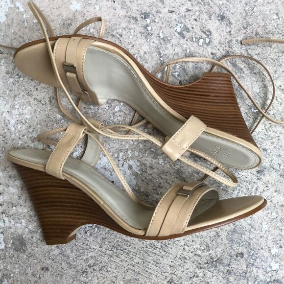 Zara’s   - Picture 2 of 5